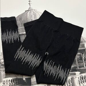 Thick Black and Silver Patterned Leggings